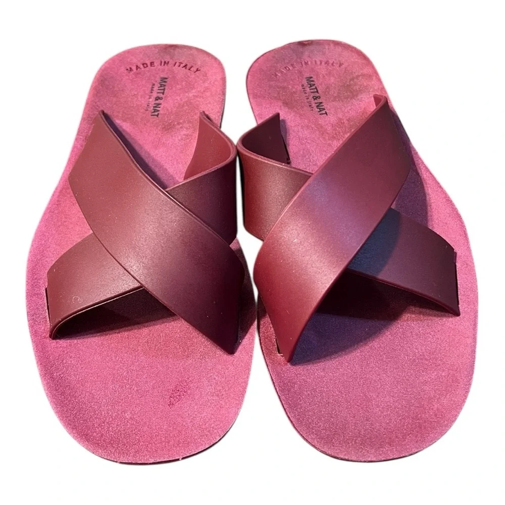Matt & Nat Lorena Vegan Cross Sandals in Berry Size 39/40 (9/10)